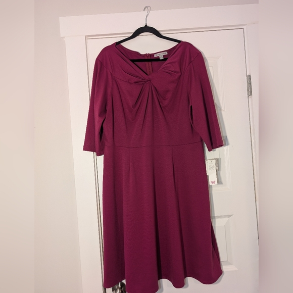 Danny And Nicole Elegant Magenta Dress Size 1X - Picture 3 of 9